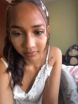 lyla luv online show from 02.15.26