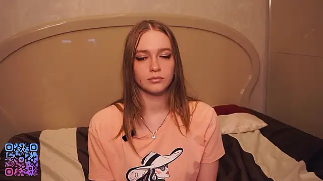 RowenaIanniello online show from 03.10.26