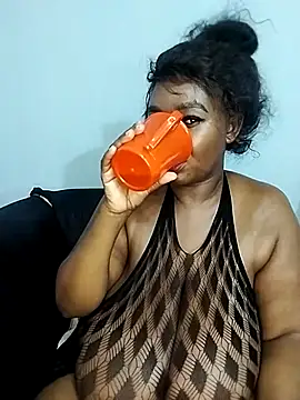 MissConniexxx online show from 02.27.26