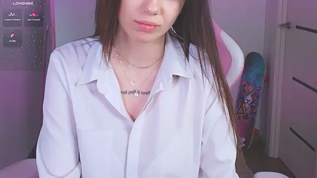 laylaura online show from 04.01.26