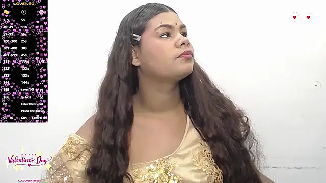 Snapshot of yaazhinii chatting on 02.12.26 yaazhinii online show from 02.12.26