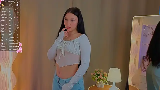 Snapshot of RoxannRunk chatting on 02.25.26 RoxannRunk online show from 02.25.26