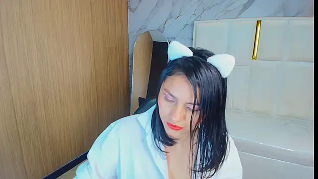 rox luxury tf online show from 04.01.26