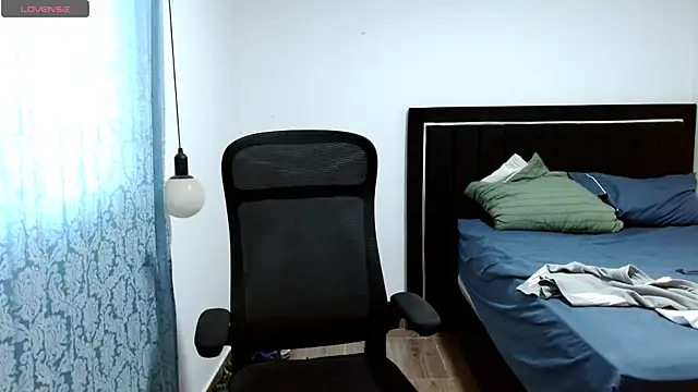 Pedestal diamant online show from 03.08.26