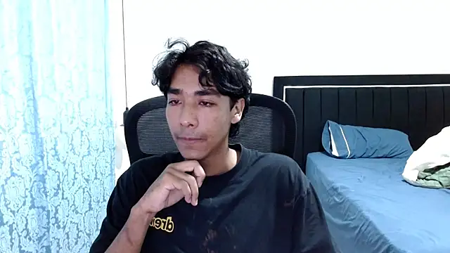 Pedestal diamant online show from 04.07.26