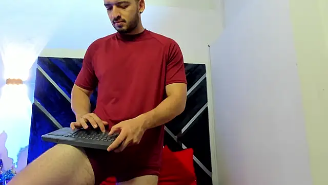 Logan Wolf-js online show from 07.21.26