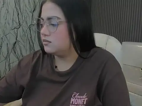 Snapshot of mady_musex chatting on 02.20.26 mady musex online show from 02.20.26