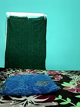 Snapshot of Tamilkannadacouple chatting on 04.08.26 Tamilkannadacouple online show from 04.08.26