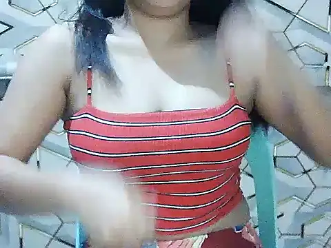 Snapshot of AsianHornyPussy69 chatting on 02.14.26 AsianHornyPussy69 online show from 02.14.26