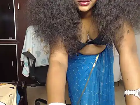 Snapshot of VixenNandhu chatting on 03.07.26 VixenNandhu online show from 03.07.26