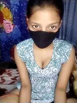 Snapshot of Naina-hott chatting on 02.19.26 Naina-hott online show from 02.19.26