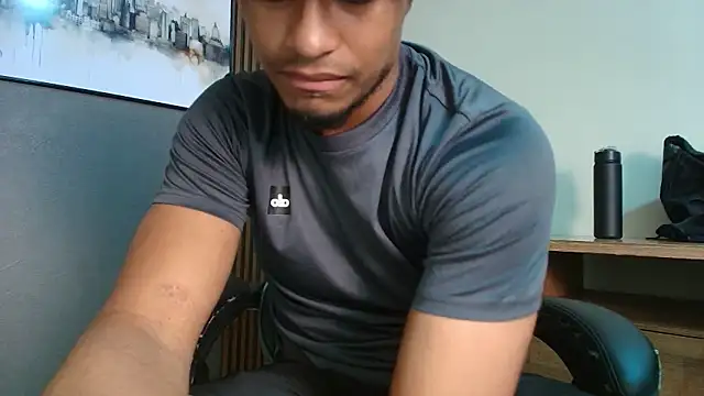 Snapshot of Kai_Moreno chatting on 02.28.26 Kai Moreno online show from 02.28.26