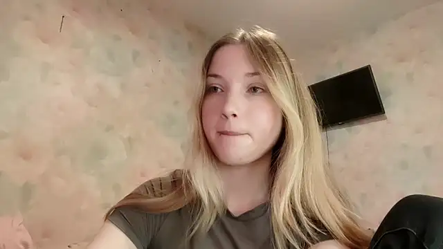 TiaBIanks online show from 03.25.26