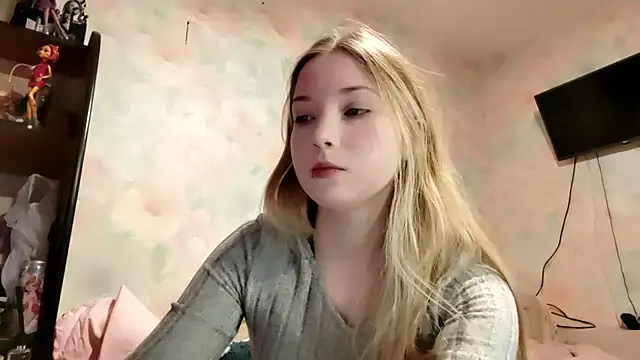 TiaBIanks online show from 04.11.26