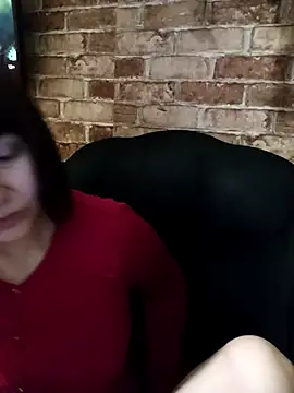 Snapshot of itismyhobby chatting on 12.17.25 itismyhobby online show from 12.17.25