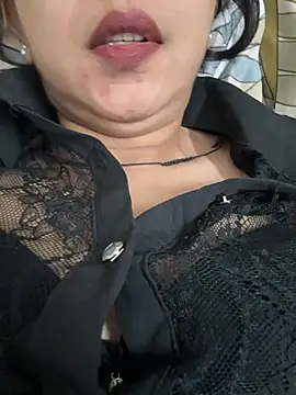 raavigirl online show from 07.04.26