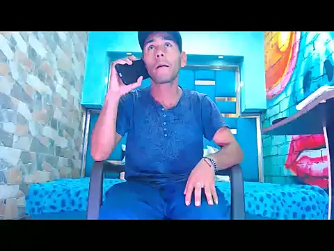 Snapshot of warmNoah chatting on 02.21.26 warmNoah online show from 02.21.26