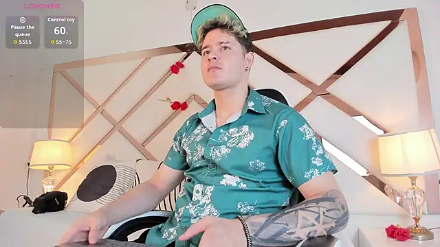 Snapshot of rayan_linxx chatting on 02.16.26 rayan linxx online show from 02.16.26