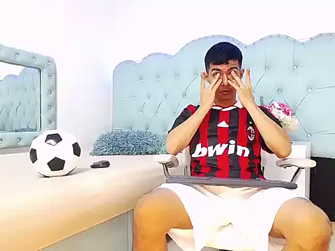 Snapshot of Apolo_Richards chatting on 02.07.26 Apolo Richards online show from 02.07.26