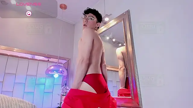 Snapshot of Sebastian_Collins_ chatting on 02.18.26 Sebastian Collins online show from 02.18.26