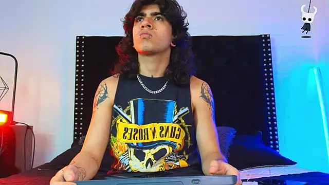 Snapshot of Axell_Kussh chatting on 02.14.26 Axell Kussh online show from 02.14.26