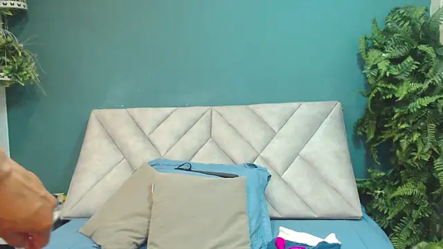 AmelieLux online show from 03.20.26