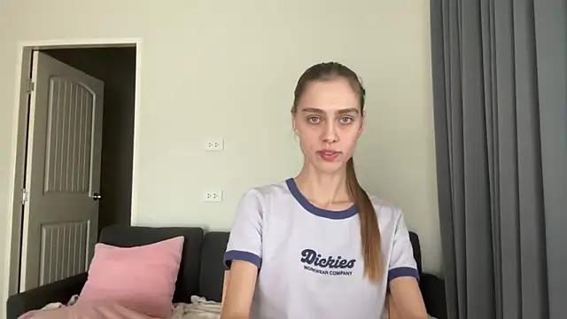 SonyaSweety online show from 02.20.26