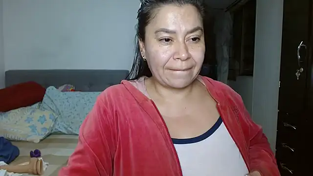 Snapshot of Karo_sexy chatting on 01.06.25 Karo sexy online show from 01.06.25