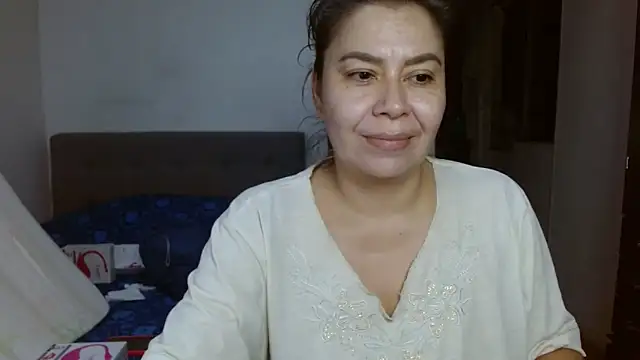 Snapshot of Karo_sexy chatting on 11.22.25 Karo sexy online show from 11.22.25