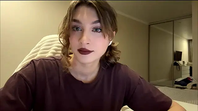 ElliKrovel online show from 02.15.26