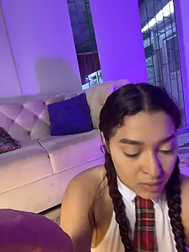 Emily Harpeer online show from 07.11.26