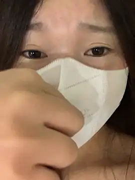 Snapshot of Rin-yiyi chatting on 02.25.26 Rin-yiyi online show from 02.25.26