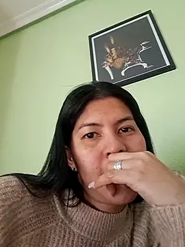 Snapshot of ZeforAitanna chatting on 03.28.26 ZeforAitanna online show from 03.28.26