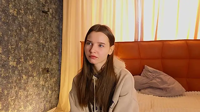 Snapshot of OnyxViper chatting on 02.28.26 OnyxViper online show from 02.28.26