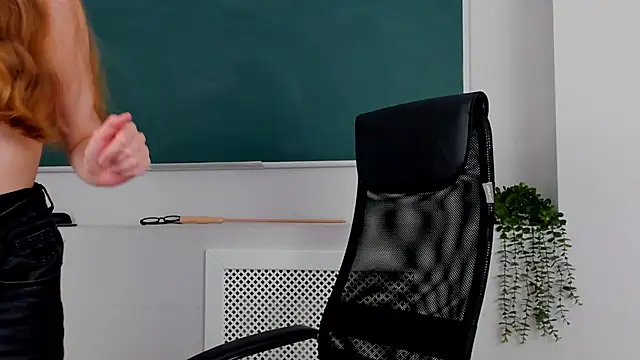 StacyHicks online show from 04.10.26