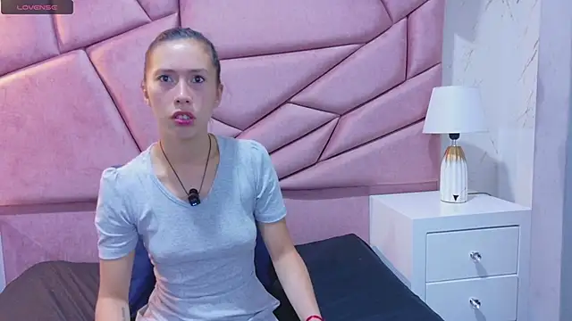 Snapshot of kimberlypink_ chatting on 02.08.26 kimberlypink online show from 02.08.26