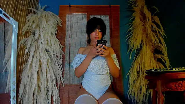 Snapshot of sophia_storm01 chatting on 02.12.26 sophia storm01 online show from 02.12.26