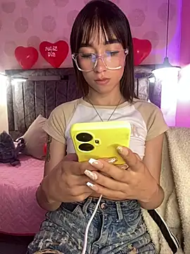 alahia pink online show from 02.18.26