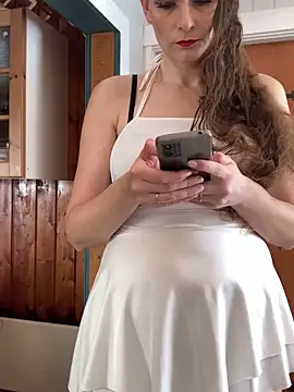 Midnight Munch online show from 03.04.26