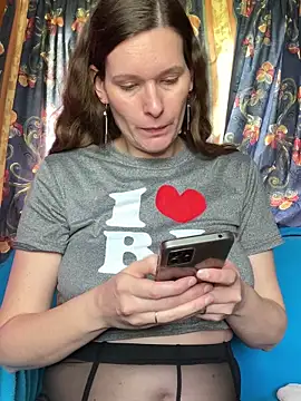 Midnight Munch online show from 06.10.26