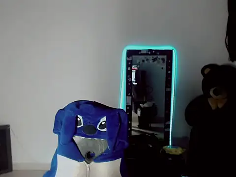 Snapshot of nebullax_mcqueen chatting on 02.28.26 nebullax mcqueen online show from 02.28.26