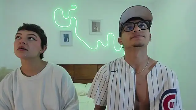 Snapshot of hardcoreheat_ind chatting on 02.10.26 hardcoreheat ind online show from 02.10.26