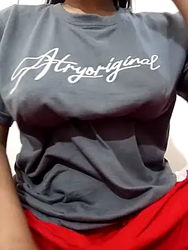 Cute Queen Noor online show from 03.13.26