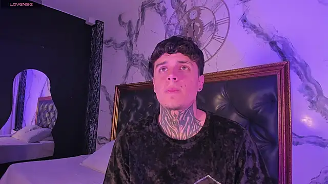 Declan-Foxx online show from 04.16.26