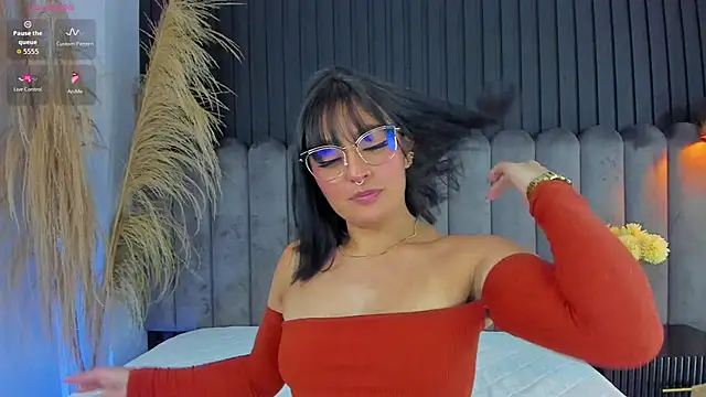 Snapshot of Nanda_vixen_ chatting on 02.08.26 Nanda vixen online show from 02.08.26