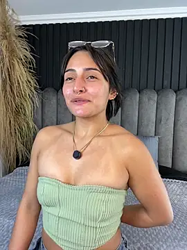 Nanda vixen  online show from 04.15.26