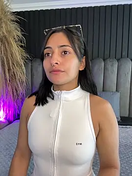 Nanda vixen  online show from 05.21.26