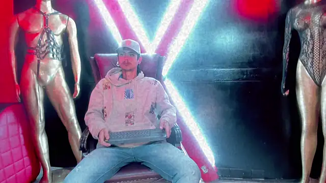 Snapshot of Damian-and-Camerum chatting on 03.01.26 Damian-and-Camerum online show from 03.01.26