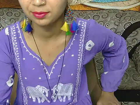 its-nayera online show from 04.15.26