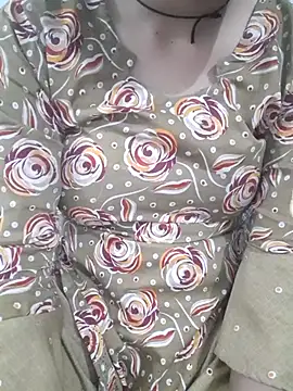 Snapshot of Uma_rani chatting on 02.25.26 Uma rani online show from 02.25.26